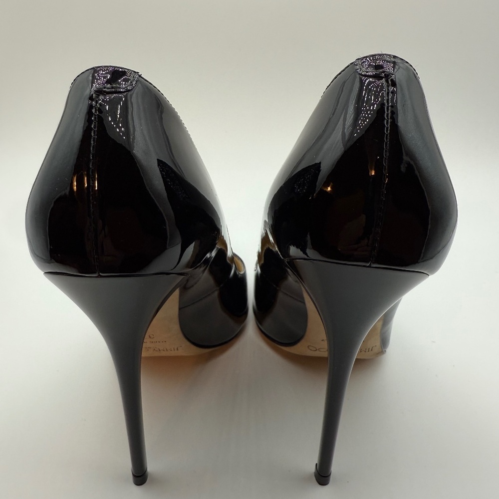 JIMMY CHOO ANOUK  BLACK PATENT PUMPS SIZE 37.5